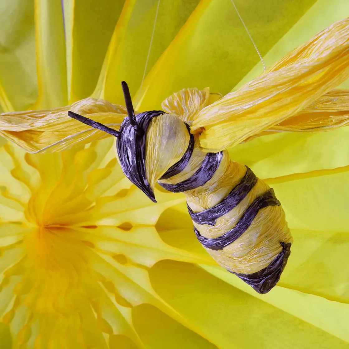 DecoWoerner Decoración De Animales|Decoración De Primavera>Abejas Decorativas 10-14 Cm, 5 Piezas