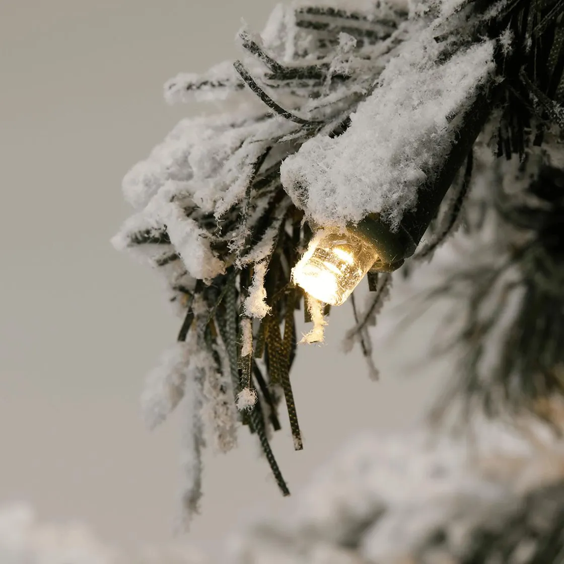 DecoWoerner Árboles De Mesa Y Ramas De Abeto|Árboles De Navidad Artificiales>Abeto Artificial Nevado Con LED 60 Cm