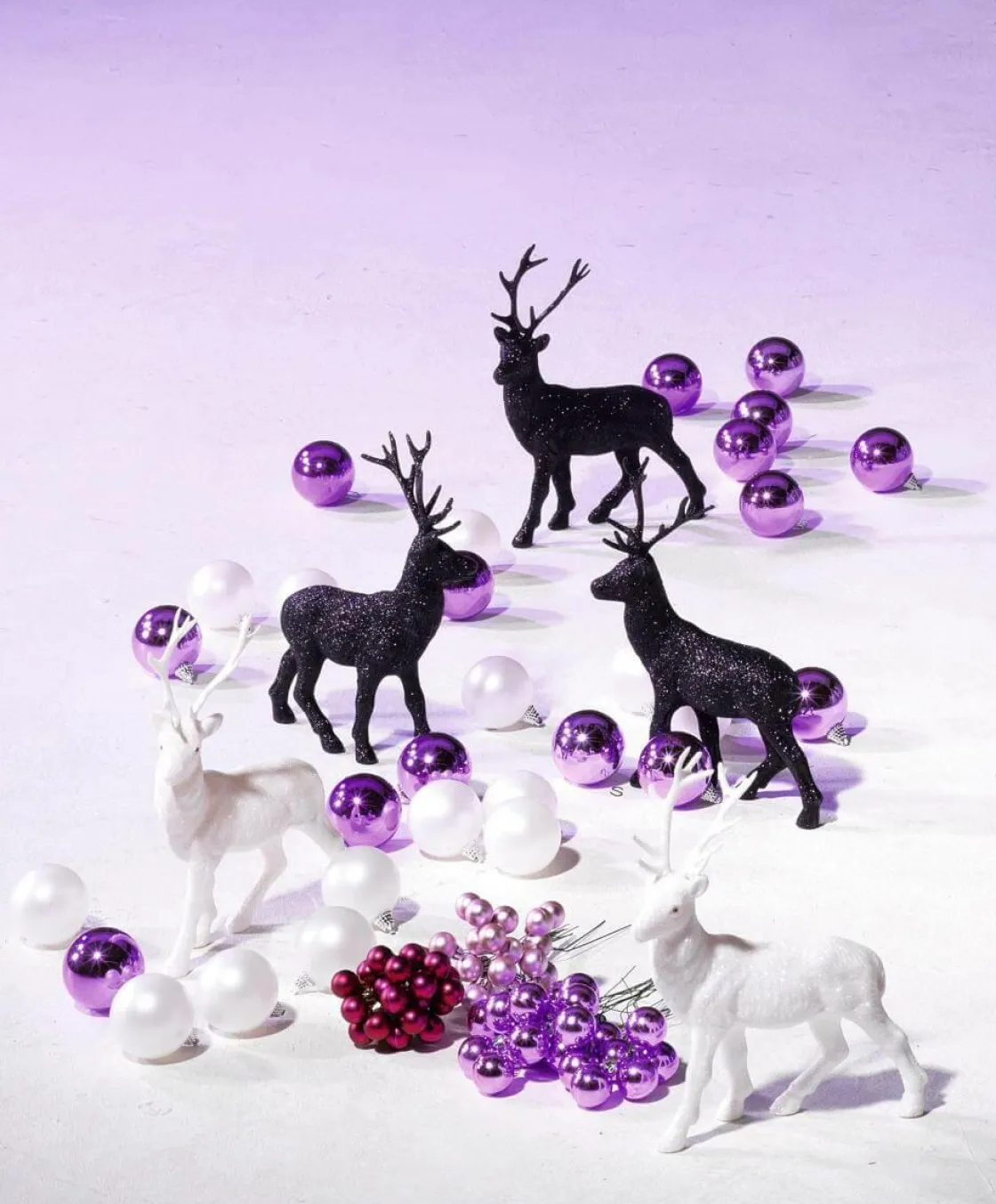 DecoWoerner Bolas De Navidad>Bolas De Navidad Brillantes 6 Cm Color Lila