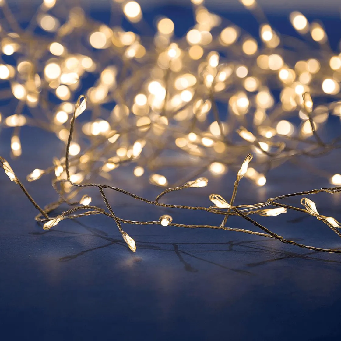 DecoWoerner Luces De Navidad>Cadena De Luces LED Con Alambre Fuegos Artificiales Para Exteriores, 240 LED, 6 M