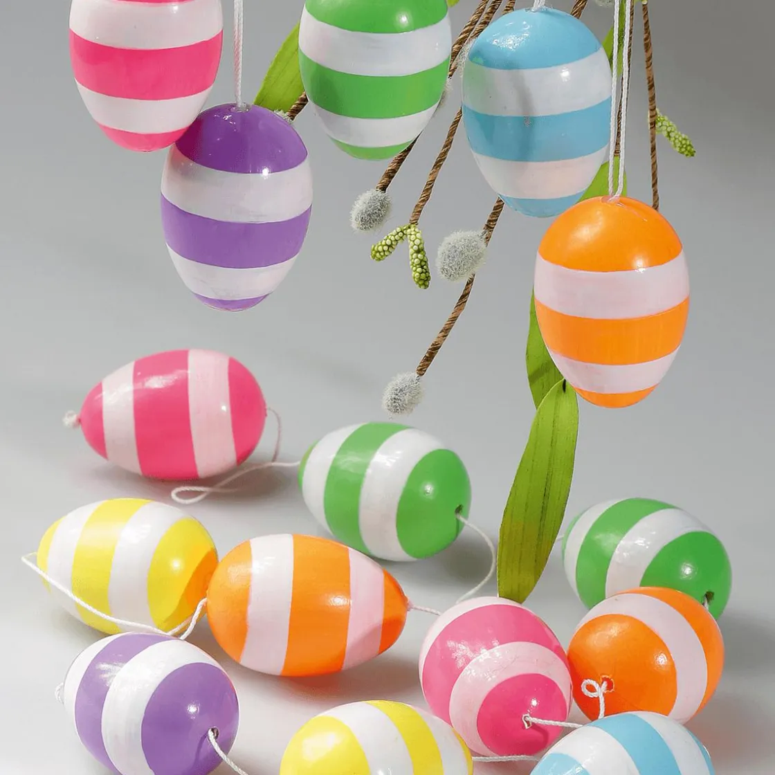 DecoWoerner Decoración De Pascua>Cadena Decorativa Con Huevos De Pascua A Rayas 160 Cm