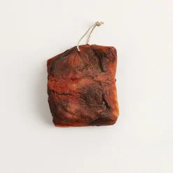DecoWoerner Carnes Y Embutidos>Carne Ahumada Negra, Muñeco De Comida 15 Cm