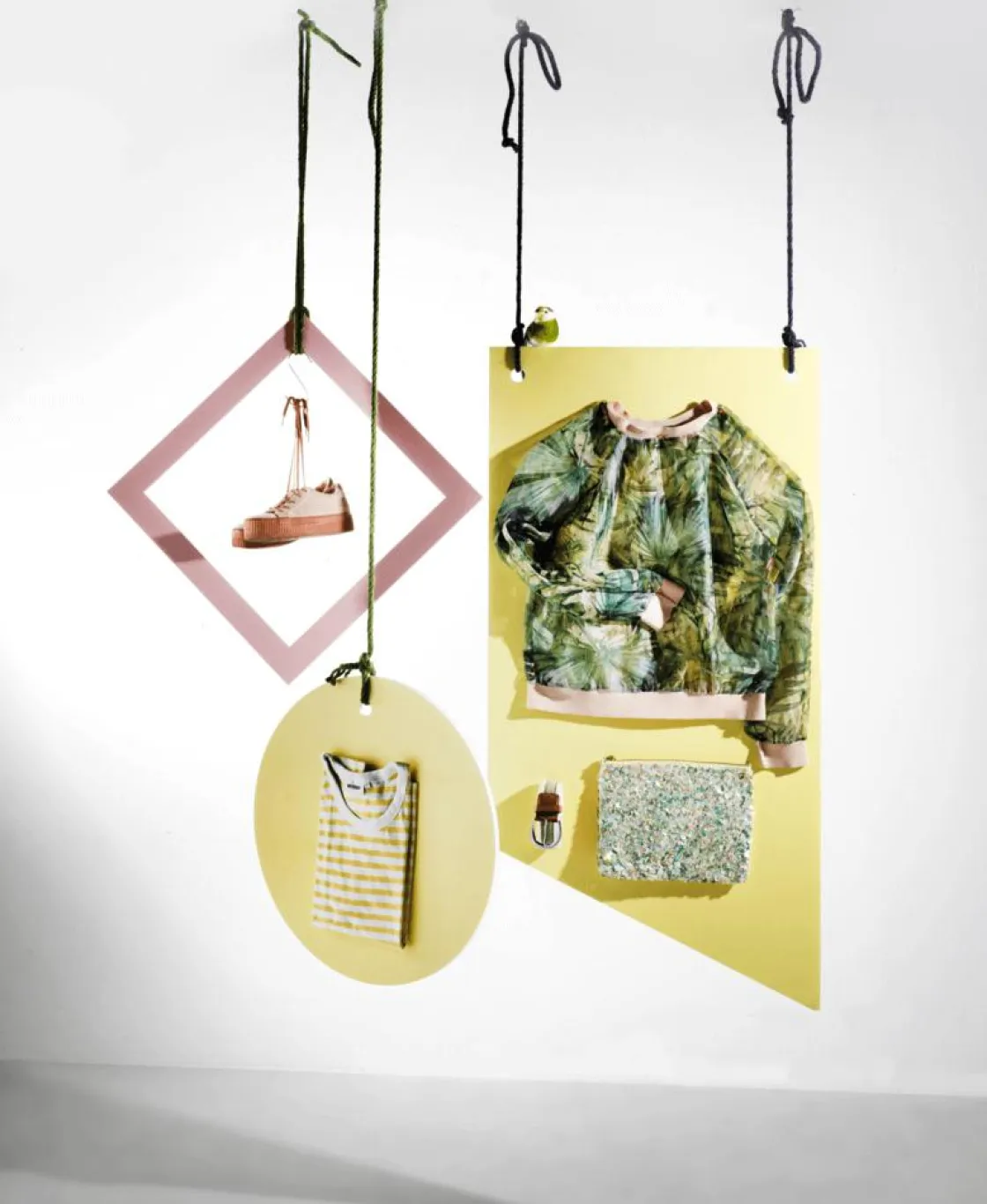 DecoWoerner Decoración De Primavera>Círculo De Panel Decorativo De 50 Cm Ø /amarillo Pastelero