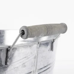 DecoWoerner Decoración De Verano|Decoración De Primavera>Cubeta De Zinc Con Asas De Madera 35 Cm