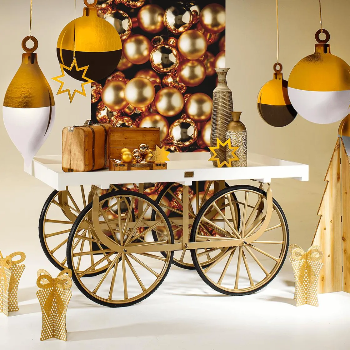 DecoWoerner Decoración Navideña Xxl>Expositor De Bolas De Navidad 35 X 46 Cm Oro