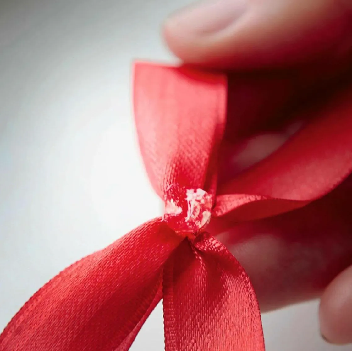 DecoWoerner Lazos De Regalo>Lazos Decorativos Dorados Para Pegar , 100 Piezas