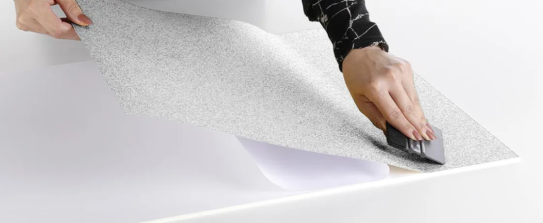 DecoWoerner Láminas Y Películas Decorativas>Lámina De Purpurina Autoadhesiva Iridiscente 50 Cm X 5 M Rollo