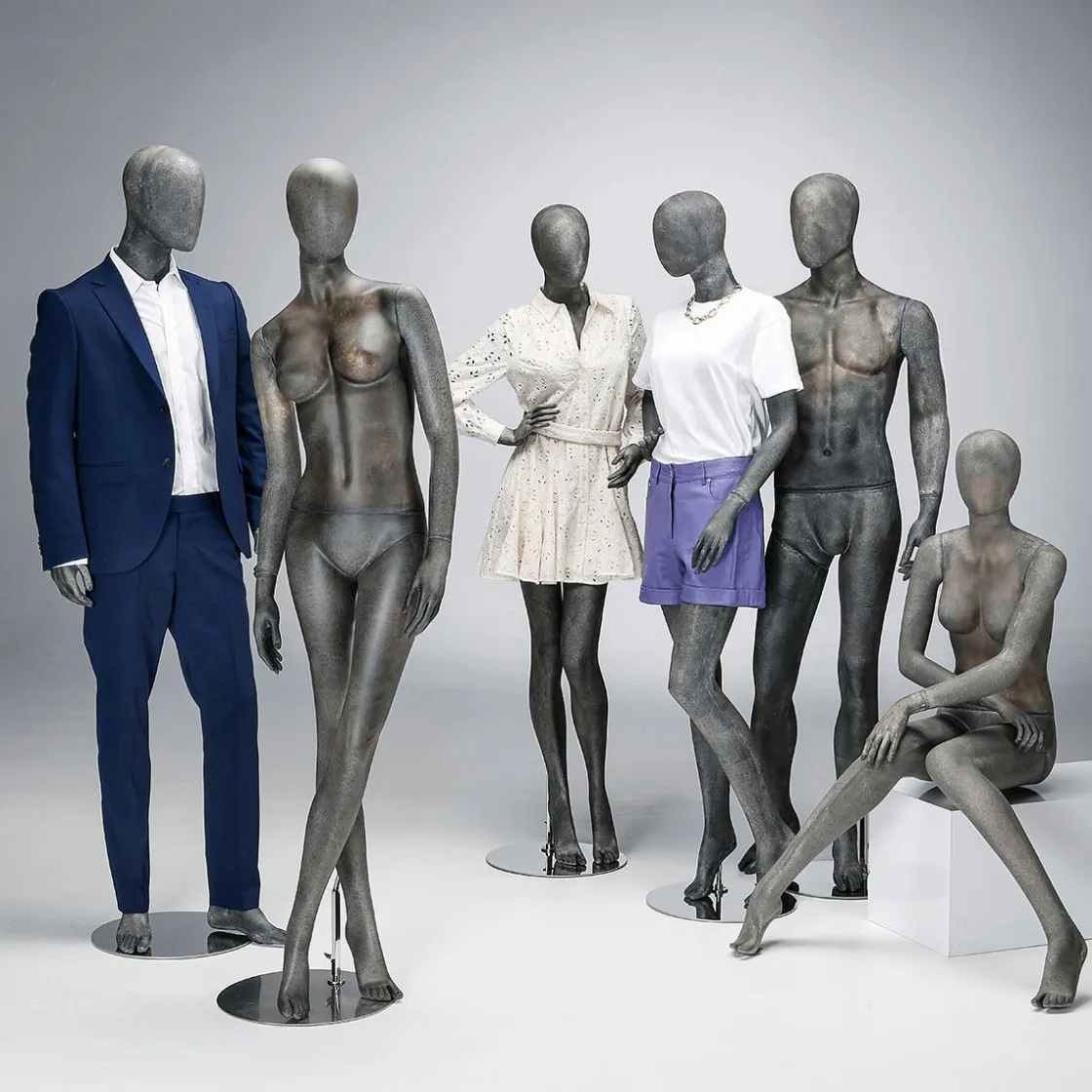 DecoWoerner Maniquíes>Maniquí Premium Mujer, Piernas Cruzadas