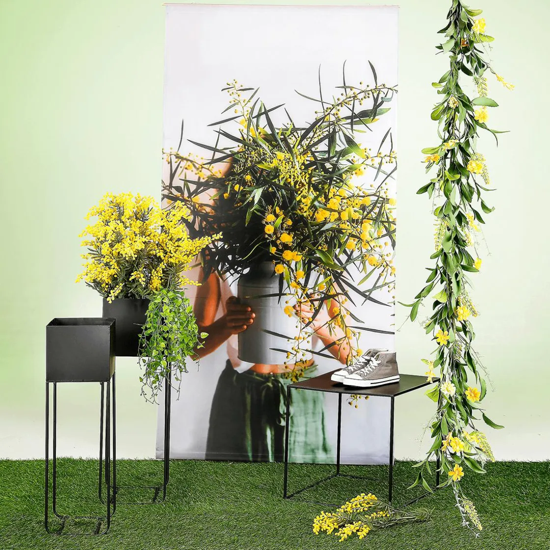 DecoWoerner Expositores Para Tiendas|Macetas Y Artículos De Decoración>Mesa De Metal 45 X 45 Cm, Negra