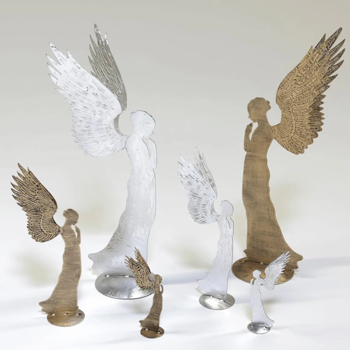 DecoWoerner Figuras De Navidad>Ángel Decorativo De Metal Dorado Vintage, 28 Cm