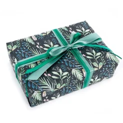 DecoWoerner Papel De Regalo>Papel De Envolver Sostenible, , Con Hojas En Verde, Petróleo Y Rosa - Bobina De Papel De Envolver De 50 M
