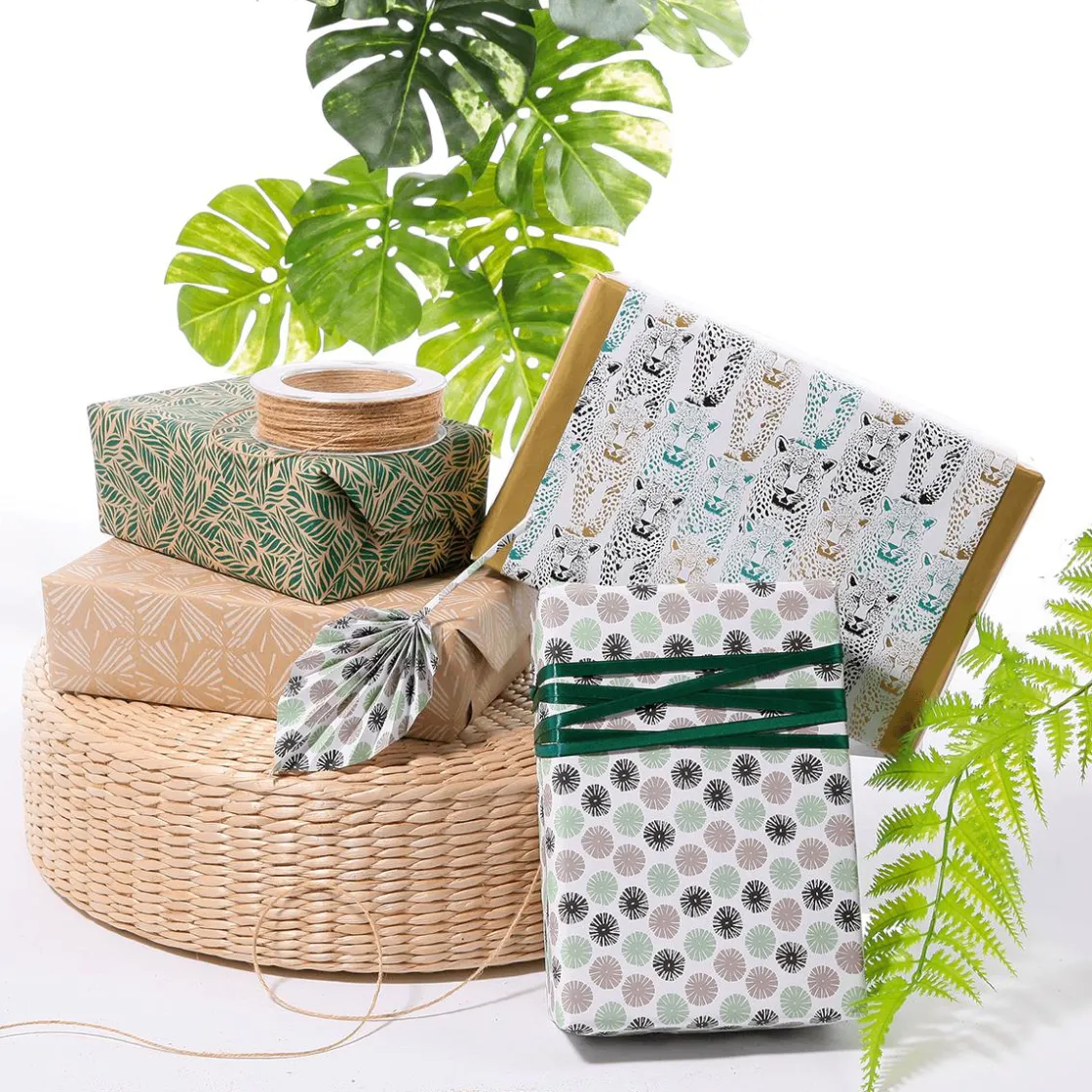 DecoWoerner Papel De Regalo|Go Green - Envoltorio Para Regalo Ecológico>Papel Kraft Reciclado Con Hojas De Palmera s - Rollo De Papel De Envolver De 50 M