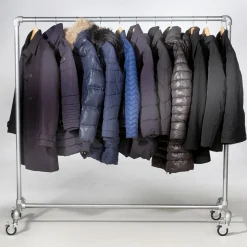DecoWoerner Percheros>Perchero Con Ruedas FACTORY 160 Cm
