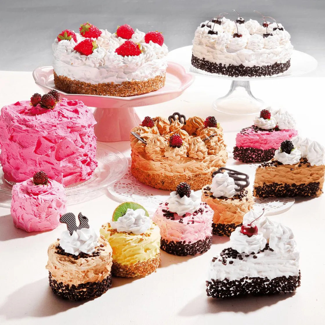 DecoWoerner Chocolate Y Helados|Pan Y Pastel>Piezas De Tarta De Chocolate, Juego De 2 Muñecos De Comida De 12 Cm